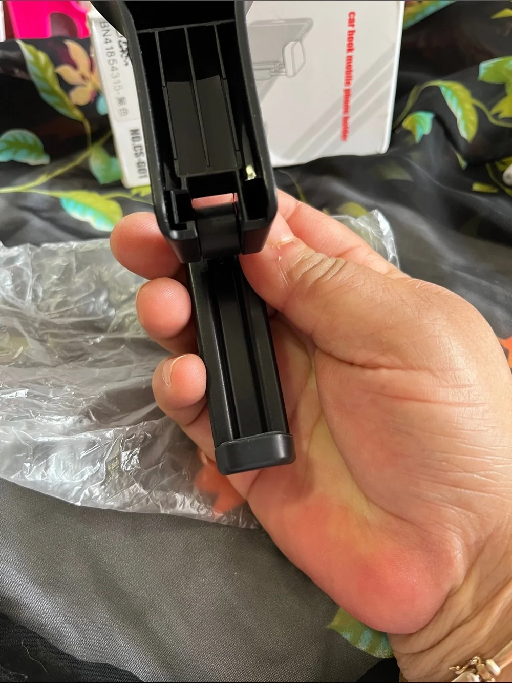 Car Hook Phone Holder Clip — Black with Lime Accents
